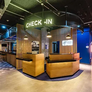 3* מלון Express Zentrum By Ihg